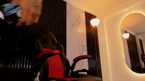 Bryxon  online show from 02.23.25