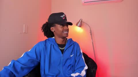 Bryxon  online show from 02.25.25