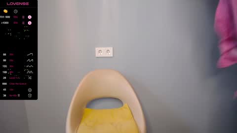 Snapshot of bubbblegum chatting on 01.27.25 Bubblegum online show from 01.27.25