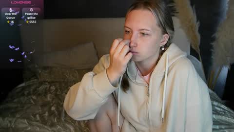 Sabrina  online show from 10.12.25