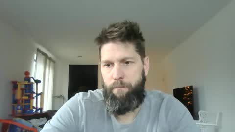 bubblebee1982 online show from 01.04.25