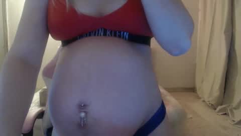 Snapshot of bubblebut11 chatting on 03.08.25 Isabella but call me isa  online show from 03.08.25