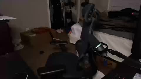 Snapshot of bubblebuttbdn chatting on 10.11.25 BubblebuttBdn online show from 10.11.25