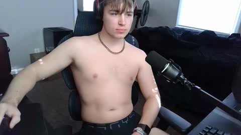 Snapshot of bubblebuttbdn chatting on 12.05.25 BubblebuttBdn online show from 12.05.25