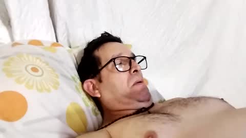 Snapshot of buchs32 chatting on 10.14.25 buchs32 online show from 10.14.25