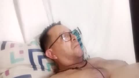 Snapshot of buchs32 chatting on 10.18.25 buchs32 online show from 10.18.25