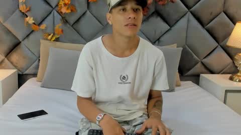 Buda y Cataleya online show from 11.04.25