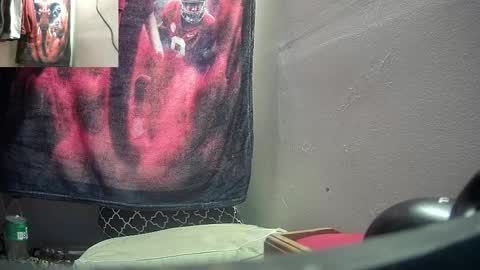 Snapshot of budsonly33 chatting on 01.28.25 budsonly33 online show from 01.28.25