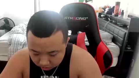 buffsexyman24 online show from 02.22.25