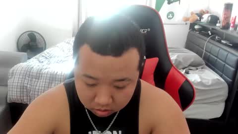 buffsexyman24 online show from 03.11.25