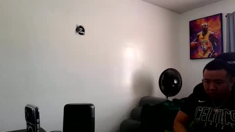 Snapshot of buffsexyman24 chatting on 02.27.26 buffsexyman24 online show from 02.27.26