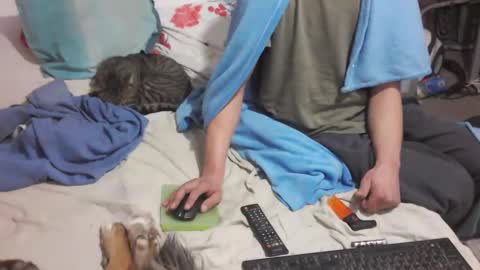 Snapshot of bufu21 chatting on 02.02.25 bufu21 online show from 02.02.25