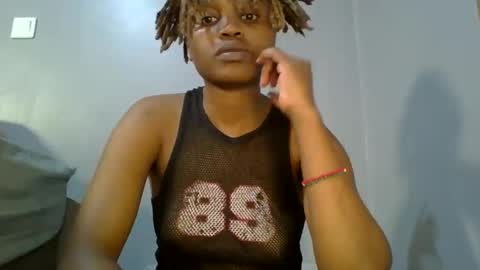 Snapshot of buga_baby chatting on 10.15.25 buga_baby online show from 10.15.25