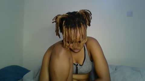 Snapshot of buga_baby chatting on 10.29.25 buga_baby online show from 10.29.25