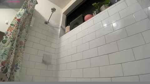 Snapshot of bukkakebae chatting on 02.15.25 bukkakebae online show from 02.15.25