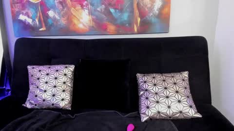 Snapshot of bulma_bambina_ chatting on 12.20.24 Bulma Bambina online show from 12.20.24