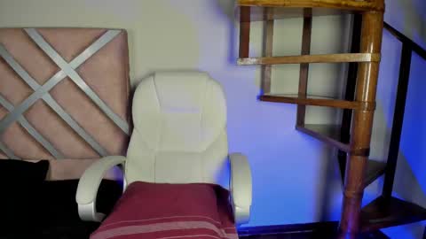 Snapshot of bulma_bambina_ chatting on 02.13.25 Bulma Bambina online show from 02.13.25