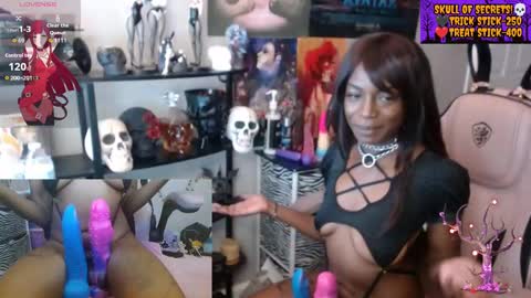 Snapshot of bunniikimi chatting on 09.23.25 Bunnii Kimi online show from 09.23.25