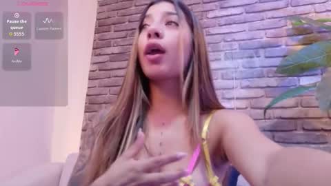 Snapshot of bunny_belle1 chatting on 10.18.25 Alexa online show from 10.18.25