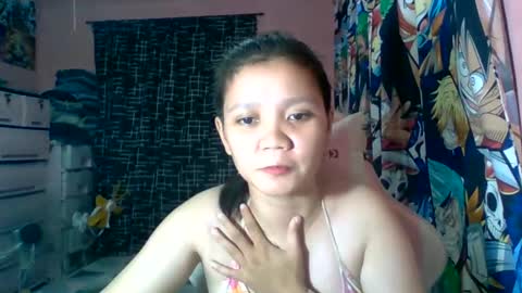 Snapshot of bunny_flower18 chatting on 05.16.26 bunny_flower18 online show from 05.16.26