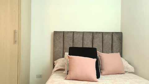 Carolina online show from 02.04.26