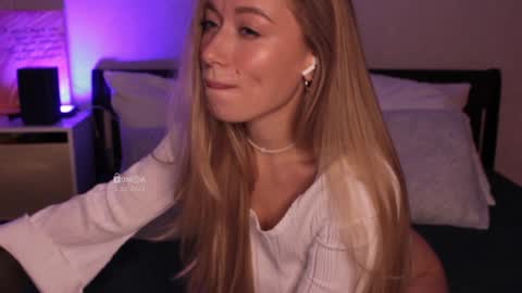 B U N N Y online show from 01.05.25