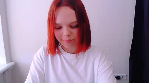 Snapshot of bunnybloom_ chatting on 05.20.26 Ariel online show from 05.20.26