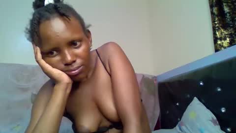 bunnydiva_ online show from 10.29.25