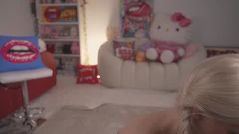 Snapshot of bunnydollstella chatting on 01.16.25 Stella online show from 01.16.25