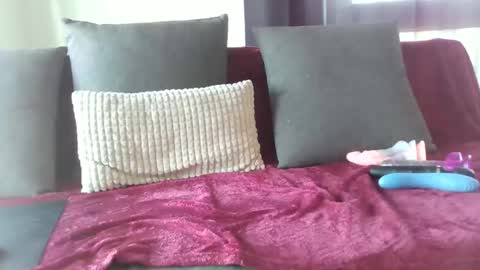 bunnyfox420 online show from 10.17.25