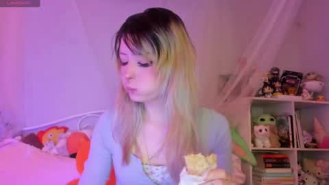 Snapshot of bunnyislewd chatting on 01.24.25 bunnyislewd online show from 01.24.25