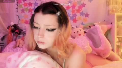 Snapshot of bunnyislewd chatting on 06.25.26 bunnyislewd online show from 06.25.26
