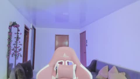 Im Val Welcome to my room My instagram Bubble cosmic online show from 03.09.25