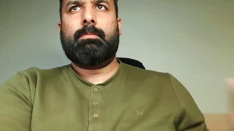 Hairy Arabian online show from 01.17.25