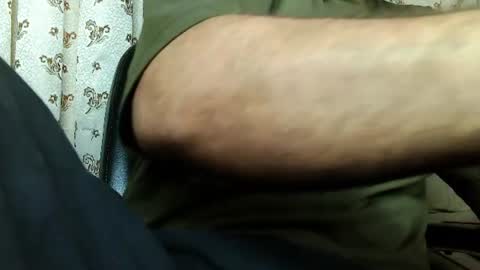 Snapshot of burlymonster chatting on 07.12.26 Hairy Arabian online show from 07.12.26