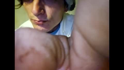 Snapshot of burntbuns710 chatting on 01.19.25 LostSingledad online show from 01.19.25