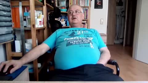 Snapshot of busibaer666 chatting on 04.26.26 busi online show from 04.26.26