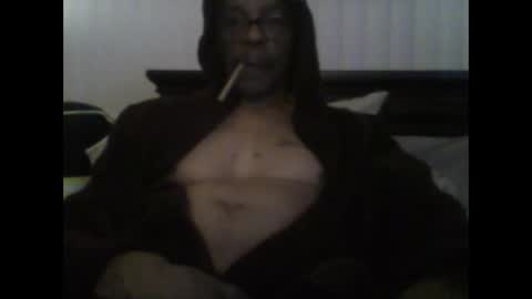 Busturgutzgd1 online show from 12.24.24