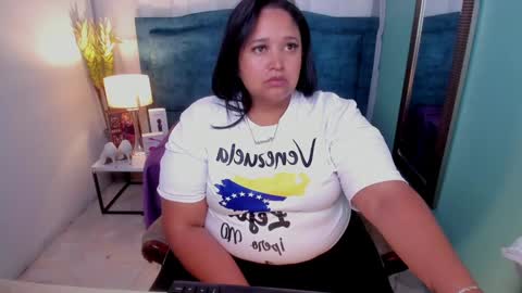 busty juicy online show from 01.31.25