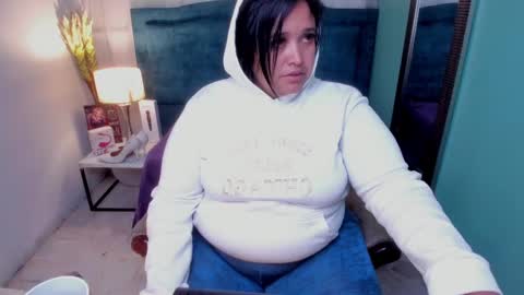 busty juicy online show from 03.12.25