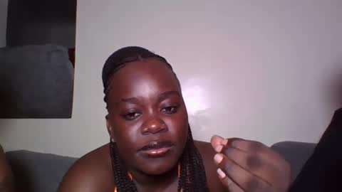 busty_mellons online show from 10.04.25