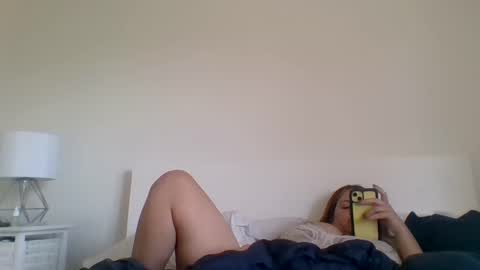 Snapshot of busty_yasmin chatting on 06.04.26 Busty-Yasmin online show from 06.04.26