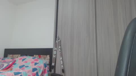 Snapshot of bustyamanda_ chatting on 02.28.25 Amanda  online show from 02.28.25