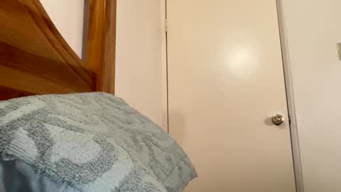 bustyirie online show from 03.18.26