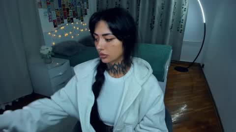 Sabrina online show from 10.20.25