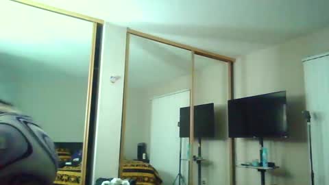 Snapshot of butter_pecanxoxo chatting on 10.03.25 butter_pecanxoxo online show from 10.03.25