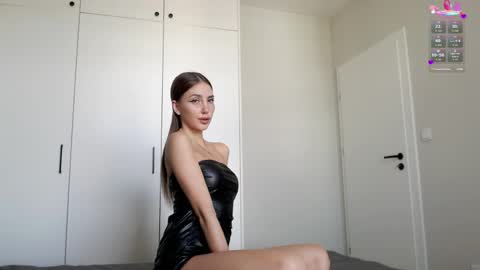 Lauren online show from 06.03.26