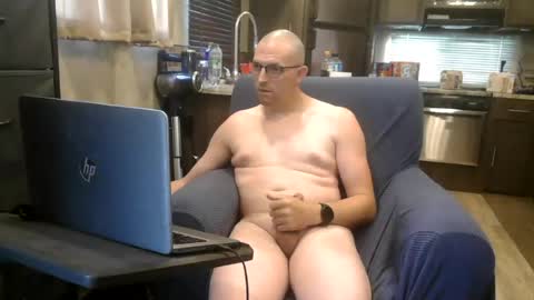 Snapshot of buttnaked4u1 chatting on 07.12.26 buttnaked4u1 online show from 07.12.26