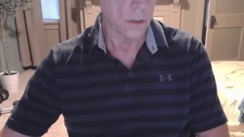 Snapshot of buttnakedfun954737 chatting on 06.02.26 Miles online show from 06.02.26