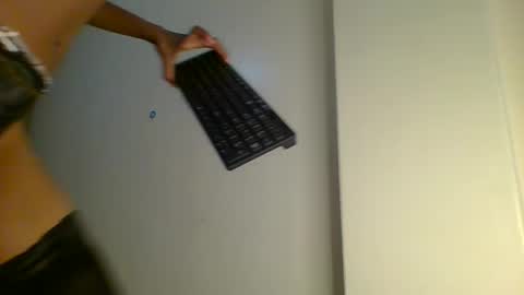 Snapshot of buttter_cup chatting on 09.24.25 Claudia online show from 09.24.25